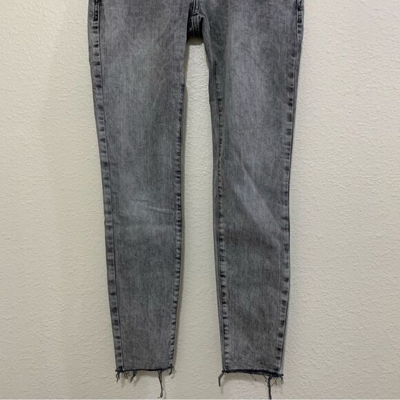 LTB Jeans Women’s Size 27 Gray Button Fly Studded pocket Raw Hem Distressed. - Picture 4 of 15